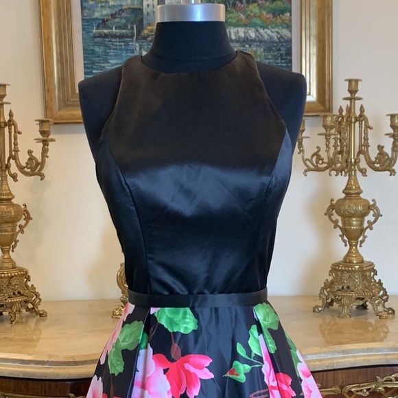 Meier Collection floral open back formal prom dress - Picture 3 of 5
